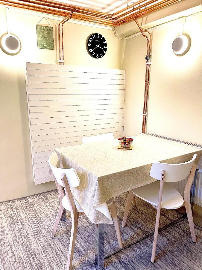 3 Rooms With Private Kitchen & Private Bathroom 5B Євле Екстер'єр фото