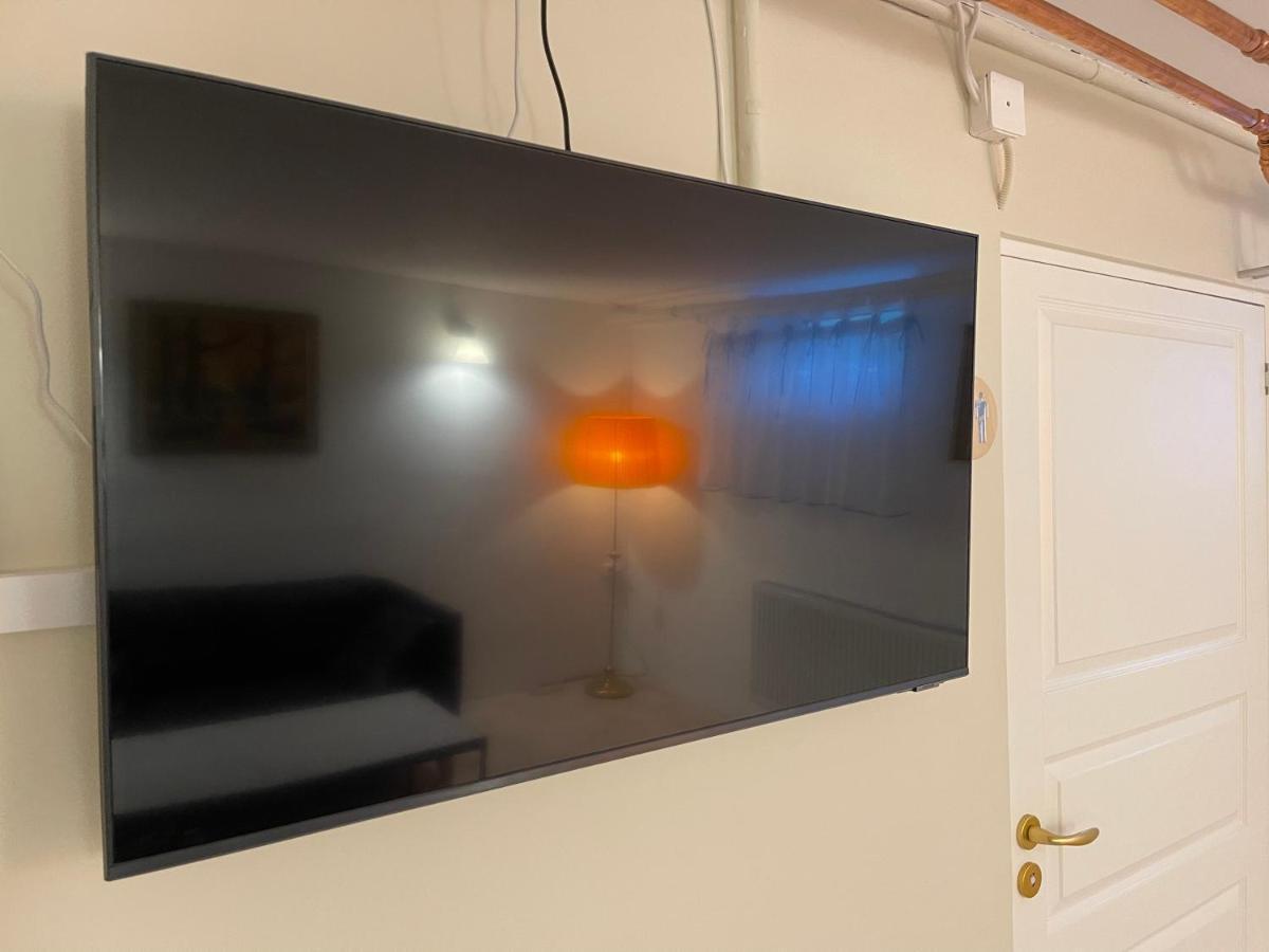 3 Rooms With Private Kitchen & Private Bathroom 5B Євле Екстер'єр фото